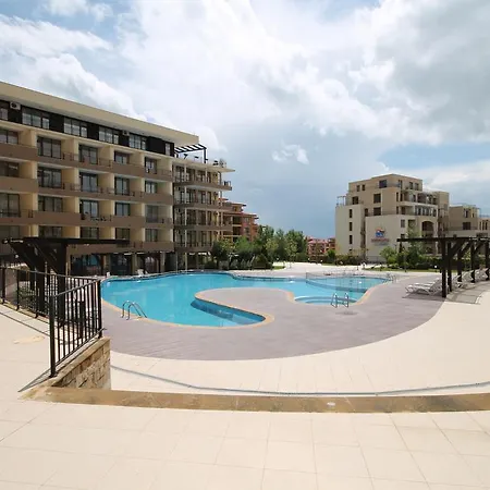 Studio New Estate In Luxor Apartment Sveti Vlas